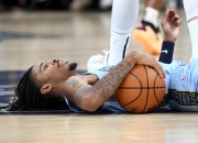 开云体育app-美国男篮横扫灰熊，福克斯爆发神勇的简单介绍