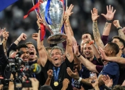 开云体育直播-关于国际米兰赛季全胜，意甲冠军宝座谁能攀登的信息