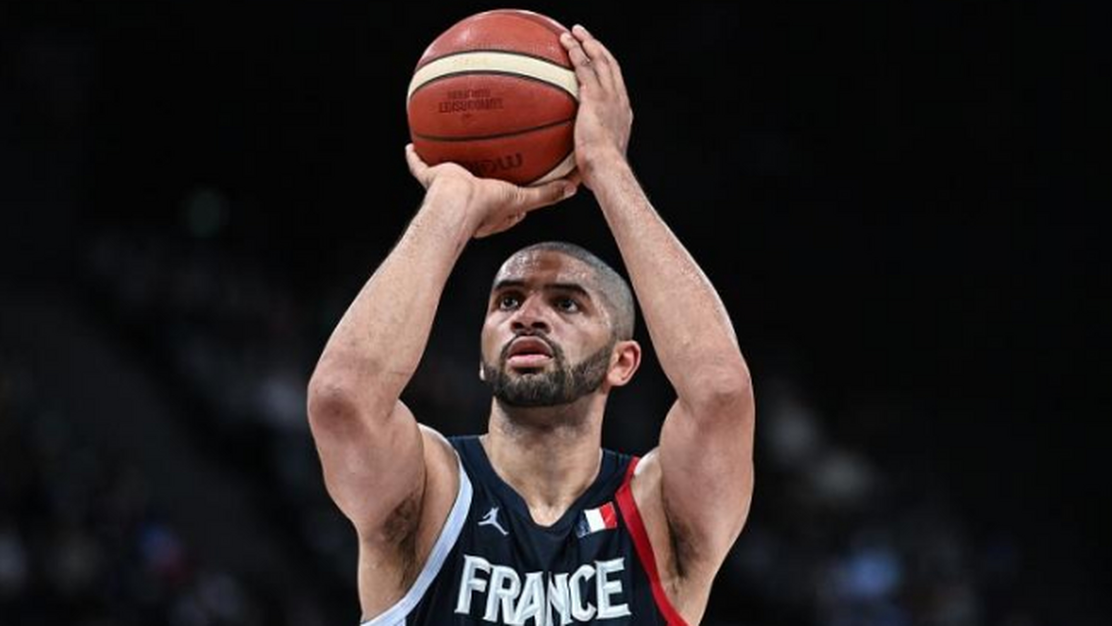 南韩男篮强势鹈鹕，巴图姆爆发神勇