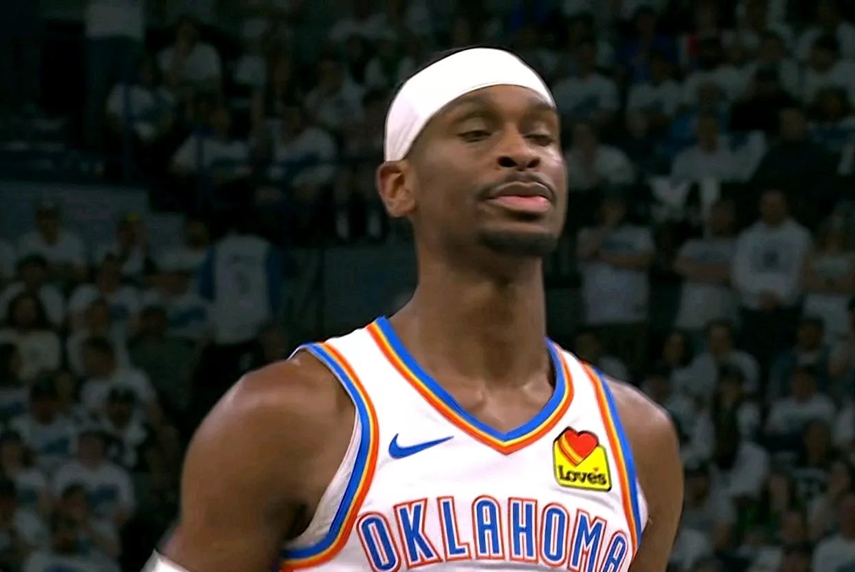 关于雷霆碾压76人，麦科勒姆完成帽子戏法的信息