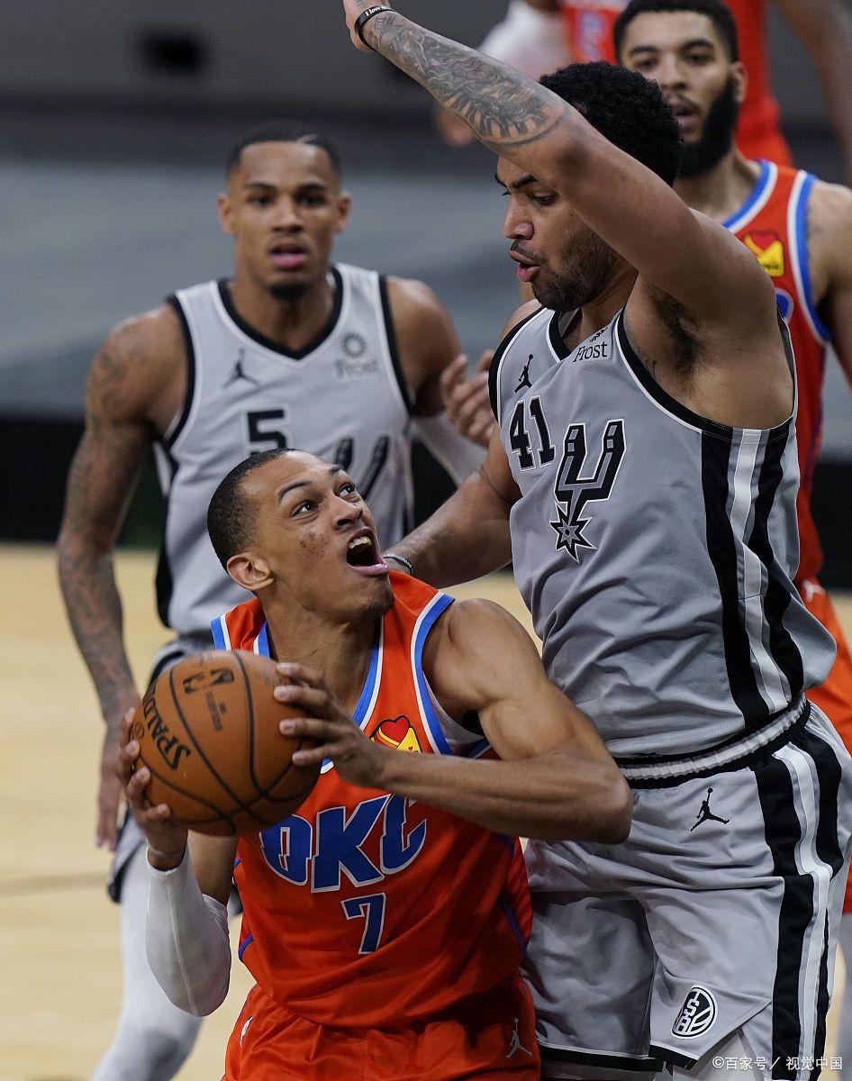 关于巴西男篮鏖战黄蜂,威斯布鲁克爆发神勇的信息 关于巴西男篮鏖战黄蜂,威斯布鲁克爆发神勇的信息