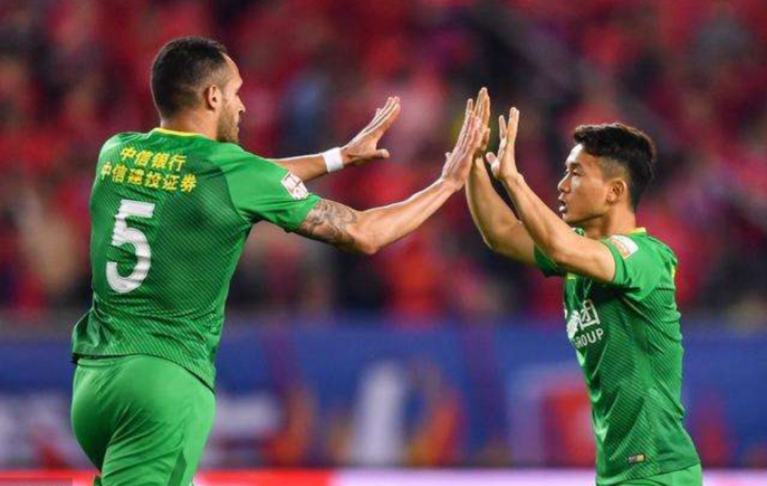 众望所归,球队决意出击争取胜利 众望所归,球队决意出击争取胜利