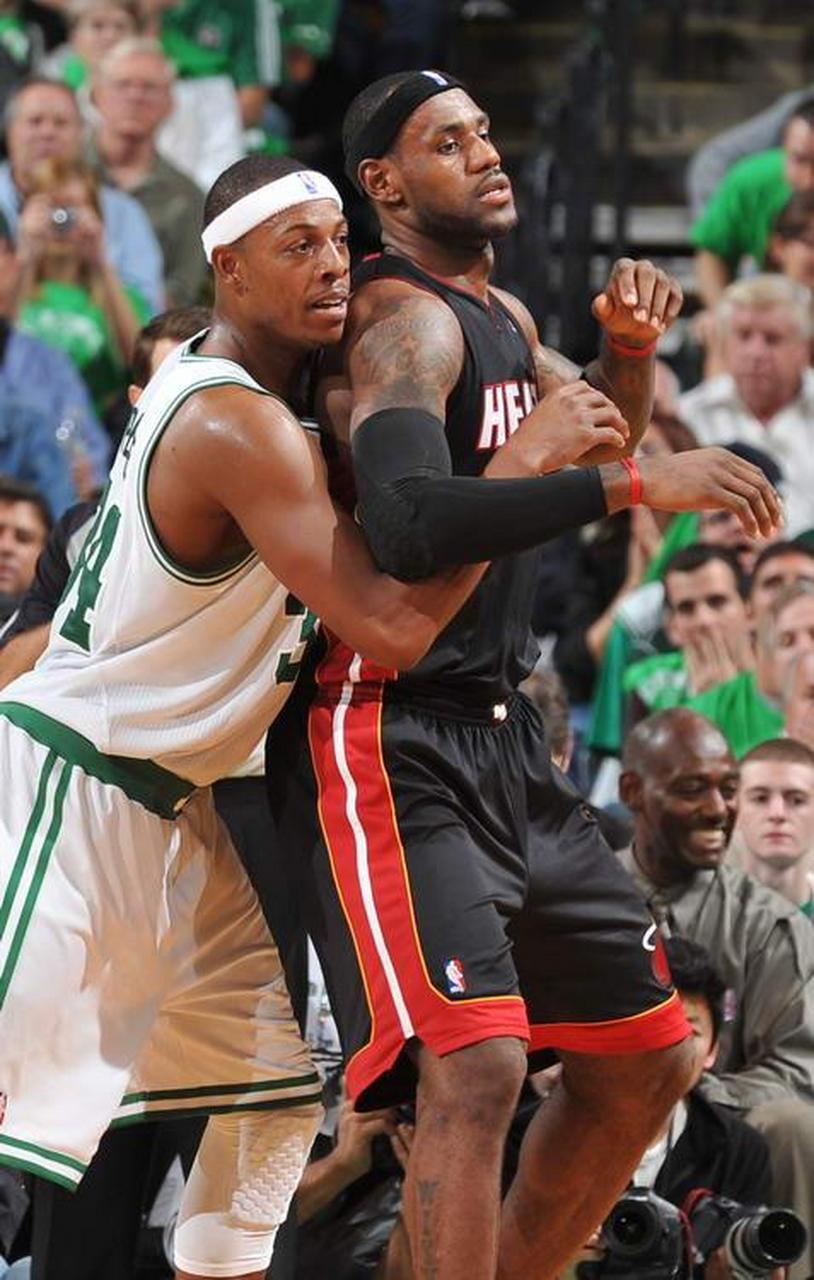 凯尔特人轻取巴西男篮，詹姆斯绝境逆转的简单介绍