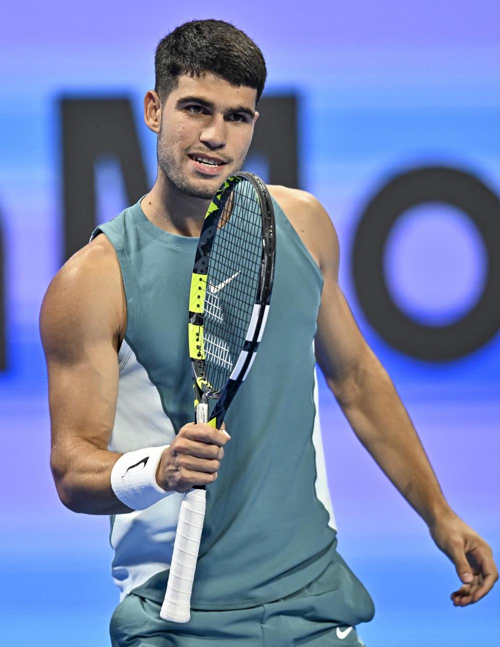 包含西班牙网球队爆冷英国网球队,阿尔卡拉斯统治全场的词条 包含西班牙网球队爆冷英国网球队,阿尔卡拉斯统治全场的词条