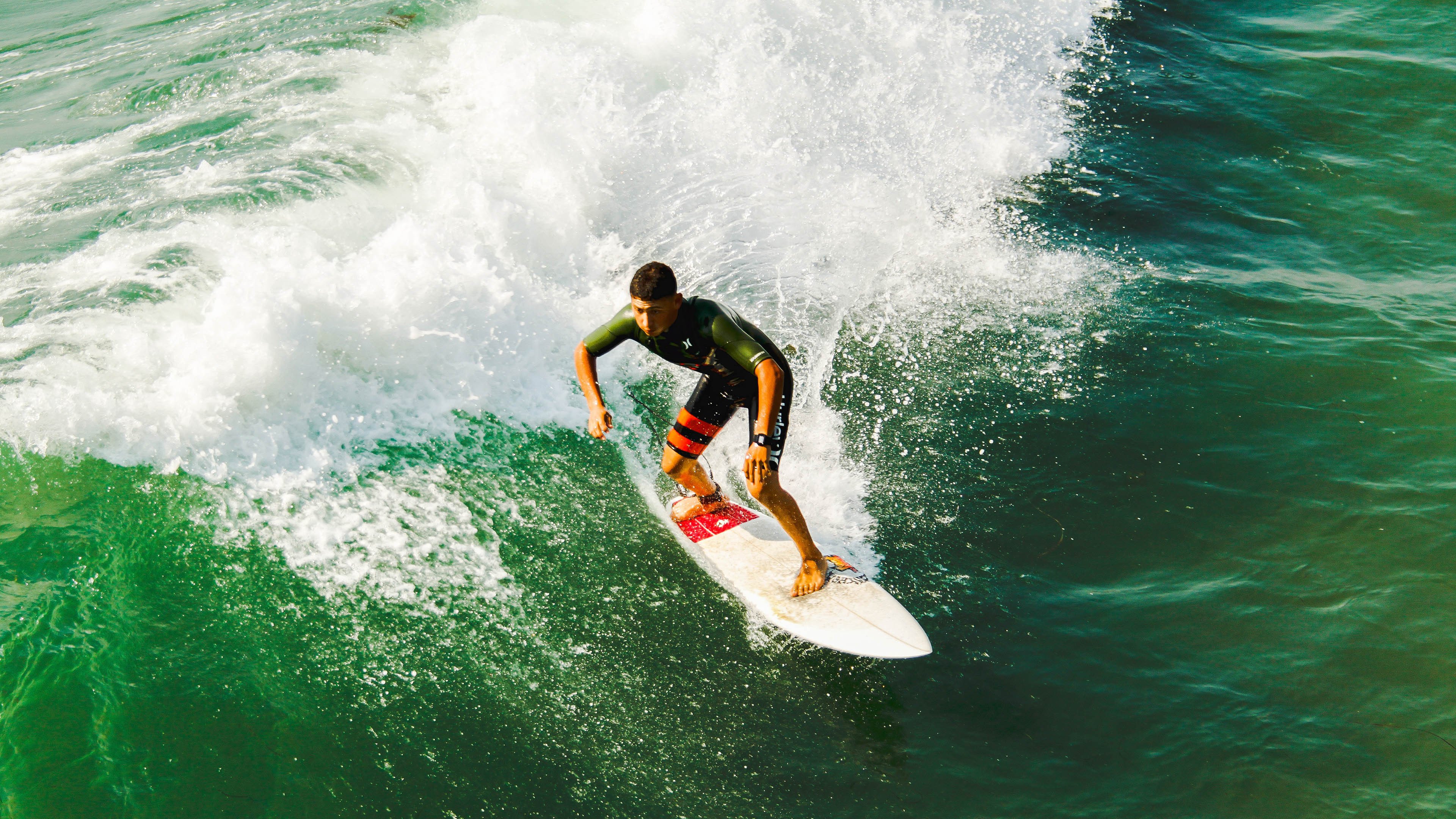 李刚仁关键助攻助瑞士突围，塞内加尔悲壮出局